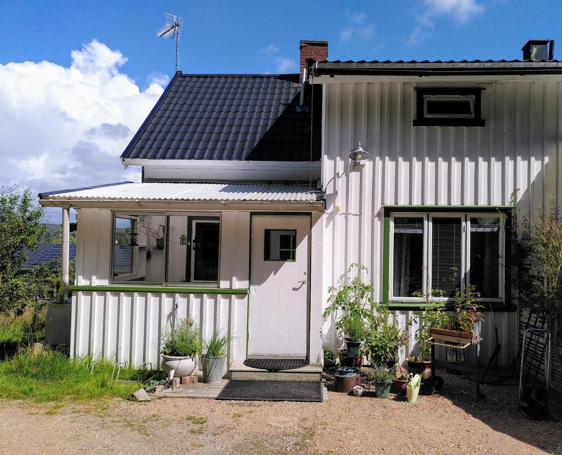 Laegenhet Naturnaera I Henån Kültér fotó