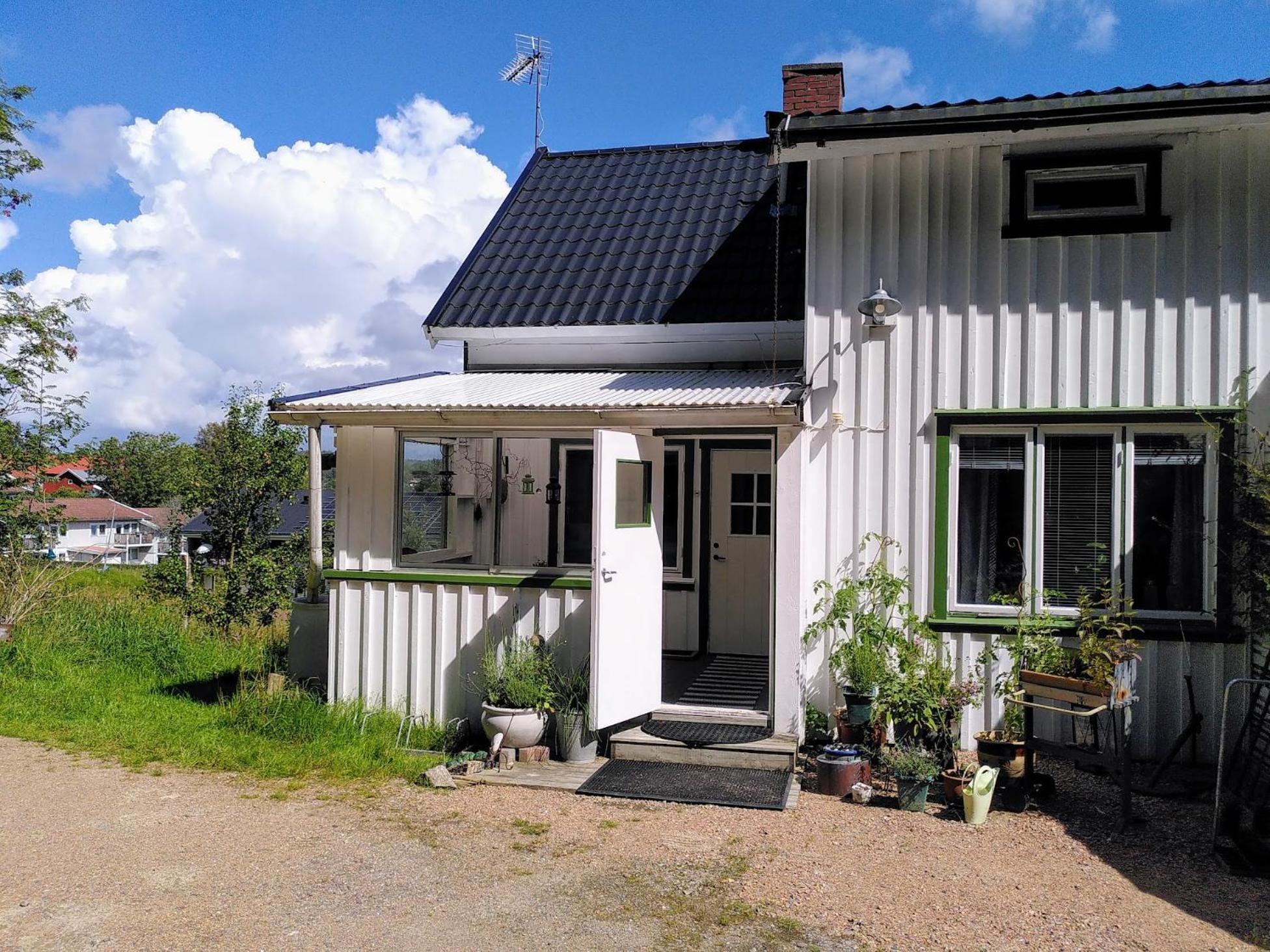 Laegenhet Naturnaera I Henån Kültér fotó